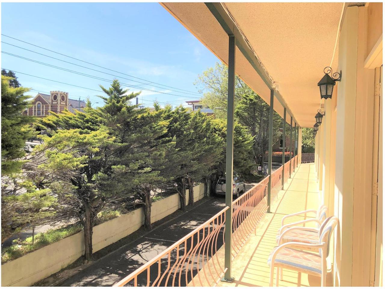 แคลเรนดัน บัดเจ็ต Motel คาทุมบา ภายนอก รูปภาพ